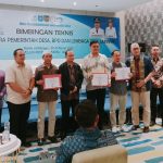 Kejari Bangka Tengah Serahkan Penghargaan RJ 2024 kepada Tiga Kades