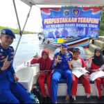 Siswa SDN 13 Koba Kunjungi Perpustakaan Terapung Sat Polairud Polres Bateng