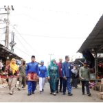 Cek Stok Bapok Jelang Idulfitri, Pj Wali Kota Pangkalpinang Sidak Pasar Ratu Tunggal