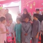 Wabup Debby Berbagi Kebahagiaan dengan Anak Yatim Piatu