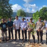 Peringati Hari Lingkungan Hidup Sedunia, Kades Perlang Ikuti Arahan Menteri AHY Tanam Pohon Serentak