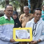 DPKP Bateng Gelar Temu Lapang Aplikasi Eco Enzym Budidaya Kelapa Sawit Berkelanjutan