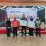 Dua Lembaga di Kota Pangkalpinang Raih Penghargaan Pengutamaan Penggunaan Bahasa Negara