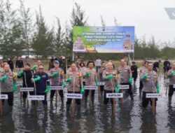 Kolaborasi PT Timah Bersama Polda Babel Dukung Program Sejuta Pohon untuk Cegah Abrasi