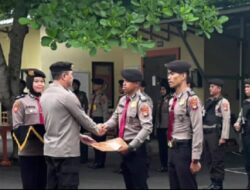 Berhasil Ungkap Tambang Ilegal di Bangka Barat, Dua Anggota Divpamobvit Dapat Penghargaan