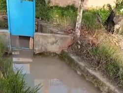 Saluran Irigasi di Desa Rias Tercemar Limbah Diduga Akibat Aktivitas Tambang, Petani Khawatir Gagal Panen