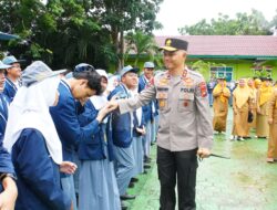Jadi Pembina Upacara Di SMAN 2 Pangkalpinang, Kapolda Babel : Jangan Sampai Geng Motor Masuk Sekolah