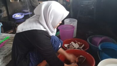Dari Pakaian ke Peras Kelapa, Kisah Transformasi Usaha Nuriah bersama PT Timah