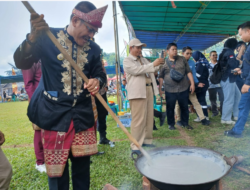 Dukung Pesta Adat Dodol Bergema, Langkah Nyata PT Timah Mendukung Pelestarian Tradisi Masyarakat Desa Penyampak