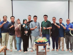 Sinergi dan Insan Pers, PT Timah Serahkan Tumpeng dalam Moment HPN 2025