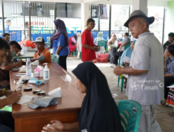 Warga Desa Baskara Bakti Serbu Mobil Sehat PT Timah, Pelayanan Kesehatan Gratis yang Dinantikan