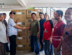 Tingkatkan Kesejahteraan Nelayan, PT Timah Serahkan Mesin Tempel untuk Kelompok Nelayan di Dusun Tanah Merah