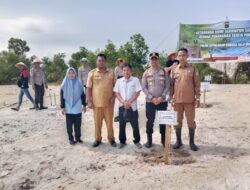 Pemdes Air Putih Antusias Ikut Kegiatan Penanaman Pohon Program Ketahanan Bumi Serumpun Sebalai