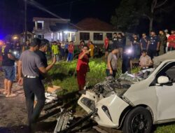 Polisi Ungkap Dugaan Microsleep Jadi Penyebab Kecelakaan Minibus Sigra Hantam Truk di Desa Keposang