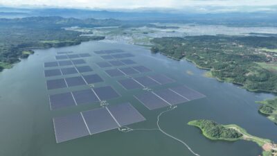 PLN dan Masdar Tandatangani MoU Pengembangan Pembangkit Listrik Tenaga Surya Terapung di Indonesia