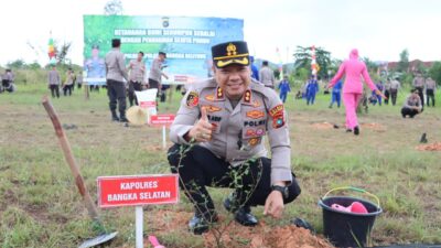 Dukung Program Ketahanan Bumi Serumpun Sebalai, Polres Basel Tanam Ratusan Pohon