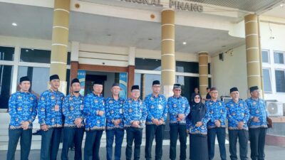 Sekda Mie Go Pimpin Upacara Peringatan Hari Pendidikan Nasional 2025