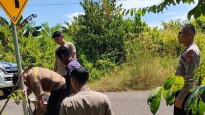 Satlantas Bersama Dishub Basel Pasang 8 Rambu Lalu Lintas di Lokasi Rawan Lakalantas