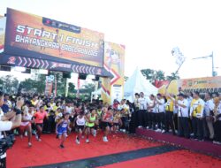 Kapolda Bersama Gubernur Babel Lepas 3.002 Peserta Bhayangkara Babel Run 2025