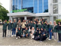 PT Timah Dukung Praktikum Ekosistem Pesisir di Pulau Kelapan, Mahasiswa Observasi Langsung ke Alam