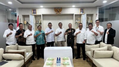 Kejari Belitung Inisiasi Penandatanganan Pakta Integritas Bersama PT Timah, KSOP, Pelindo, dan Dinas Perhubungan Belitung untuk Perkuat Pengawasan Pengiriman Timah