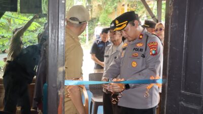 Hari Bhayangkara ke-79, Dua Rumah Warga Mentok Dibedah Polres Bangka Barat