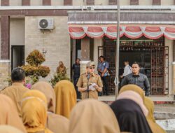 Pimpin Apel di RSUD Sejiran Setason, Bupati Markus Ingatkan Pegawai Harus Disiplin