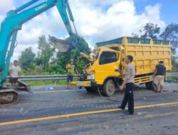 Kecelakaan Maut Libatkan 3 Truk di Desa Bikang, 1 Tewas dan 4 Luka-Luka