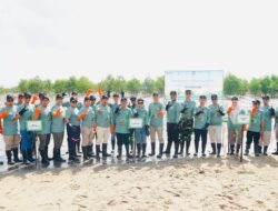PLN Babel Tanam 10.000 Mangrove di Pantai Penyak, Pulihkan Ekosistem Pesisir Bangka Tengah