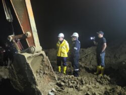 Pasca Kecelakaan Tambang oleh Mitra Usaha, PT Timah Tbk Dampingi Proses Evakuasi Hingga Berikan Dukungan Moril Bagi Keluarga