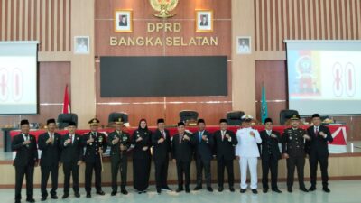 Riza-Debby Hadiri Paripurna Istimewa DPRD Basel, Dengarkan Pidato Kenegaraan Presiden RI