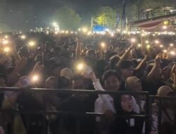Artis Ifan Govinda dan Dina Ruby Meriahkan Malam Malam Puncak Kobalorasi 2025 di Alun-alun Kota Koba