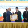 Pemprov Bangka Belitung Juara, Gubernur Hidayat Arsani Terima Anugerah BKN Award