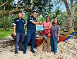 Tingkatkan Produktivitas Hasil Tangkapan Nelayan, PT Timah Serahkan Bantuan untuk Kelompok Samudera Pesisir di Kundur