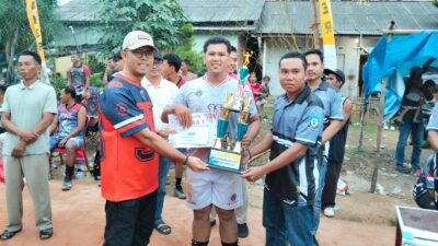 Taklukkan Genskete, Sporty Tiram Juarai Turnamen Bola Voli Baher Cup 2025