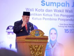 Gubernur Hidayat Lantik Wali Kota dan Wakil Wali Kota Pangkalpinang, Tekankan Komitmen Benahi Berbagai Sektor