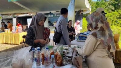 DPKP Bangka Tengah Gelar Gerakan Pasar Murah, Warga Antusias Beli Sembako Harga Terjangkau