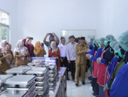 Wabup Yus Derahman Resmikan Dapur MBG di Sungai Daeng Mentok