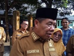 Jarang Koordinasi, Gubernur Hidayat Arsani Sesalkan Wagub Tidak Patuhi Aturan Kerja