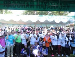 Kolaborasi Pemprov Babel, Berbagi Sembako dalam Rangkaian HUT ke-25 Babel