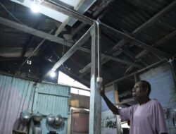 Sambung Listrik 100 Keluarga Prasejahtera di Fakfak Papua Barat, Kementerian ESDM Bersama PLN Lanjutkan Penyaluran Program BPBL