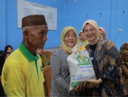 Penyaluran Bantuan Pangan di Tua Tunu, Wakil Walikota Dessy Harap Ketepatan Data Penerima Diperkuat