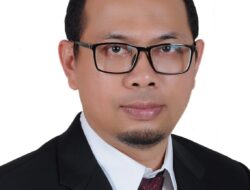 Pilihan Judul Mengurai Hambatan Hilirisasi Timah: Gagasan Segar Dr Ichwan Azwardi dalam Buku Terbarunya