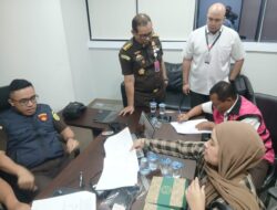 Resmi Jadi Tersangka, Kajari Bangka Tengah Ditahan di Rutan Kejagung