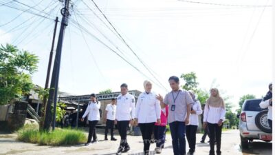PT TIMAH Tbk Kembali Hadir Bantu Warga Terdampak Banjir Rob di Pangkalpinang