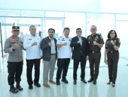 Gubernur Babel Hidayat Arsani Antar Kepulangan Komisi III DPR RI di Bandara Depati Amir