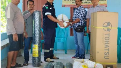 Dukung Produktivitas Nelayan, PT TIMAH Tbk Serahkan Bantuan untuk Kelompok Nelayan Penganak Air Gantang