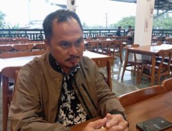 Bahas Isu Penjualan Lahan APL Milik Desa, Kades dan Masyarakat Desa Kurau Barat Gelar Musyawarah