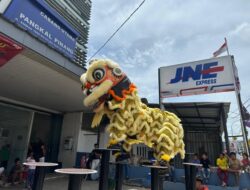 Rayakan Imlek 2577, JNE Tebar Promo dan Hadirkan Kemeriahan Tahun Kuda Api