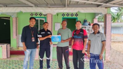 Ramadan Penuh Berkah, PT TIMAH Serahkan Bantuan Untuk Musala Baiturrohma di Desa Keposang